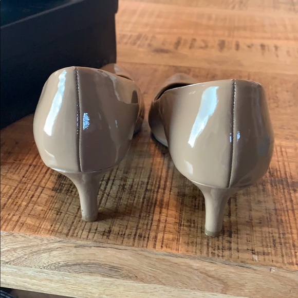 2 pairs of shoes - Picture 3 of 4